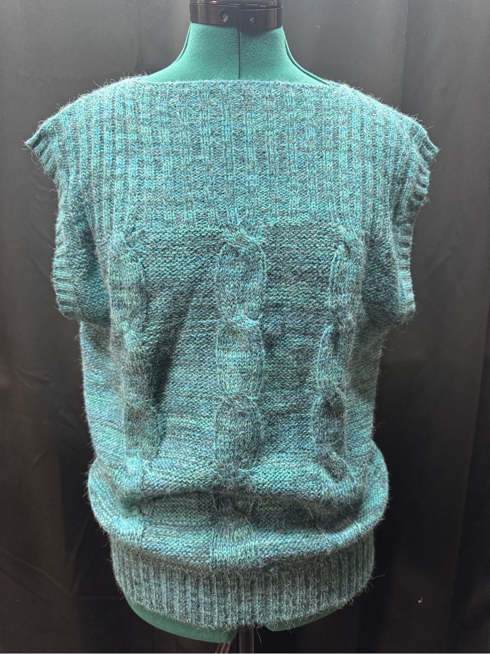 Sleeveless Cable-Knit Sweater Vest in Teal